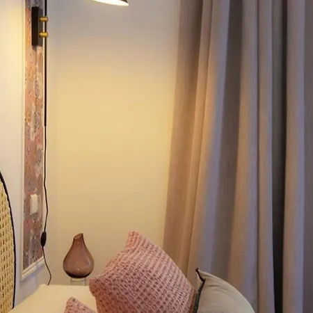 Romantic Flat In The Heart Of The City Avignon Exterior photo