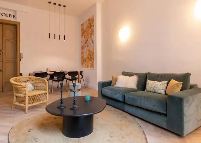 Romantic Flat In The Heart Of The City