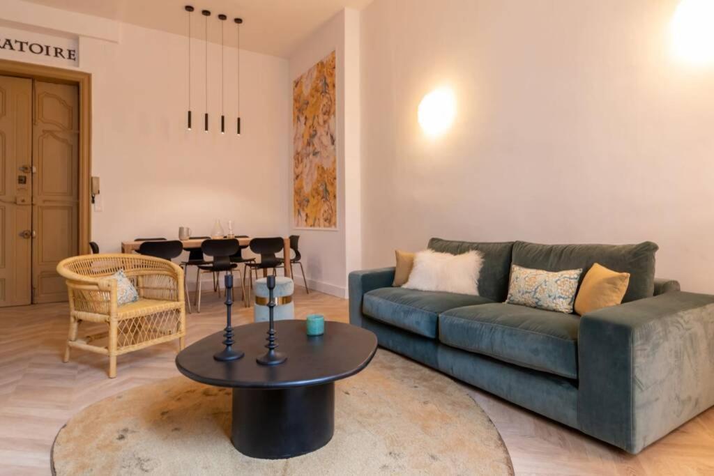 Romantic Flat In The Heart Of The Apartment